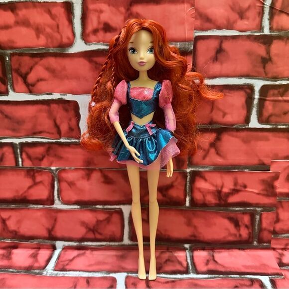 Jakks Pacific Winx Club Believix Bloom fashion doll - Picture 2 of 10